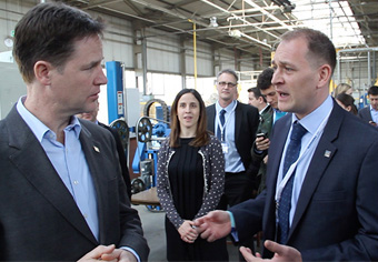 nick-clegg-tratos-03