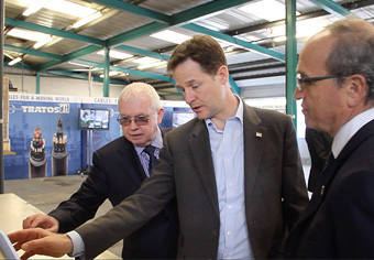 nick-clegg-tratos-04